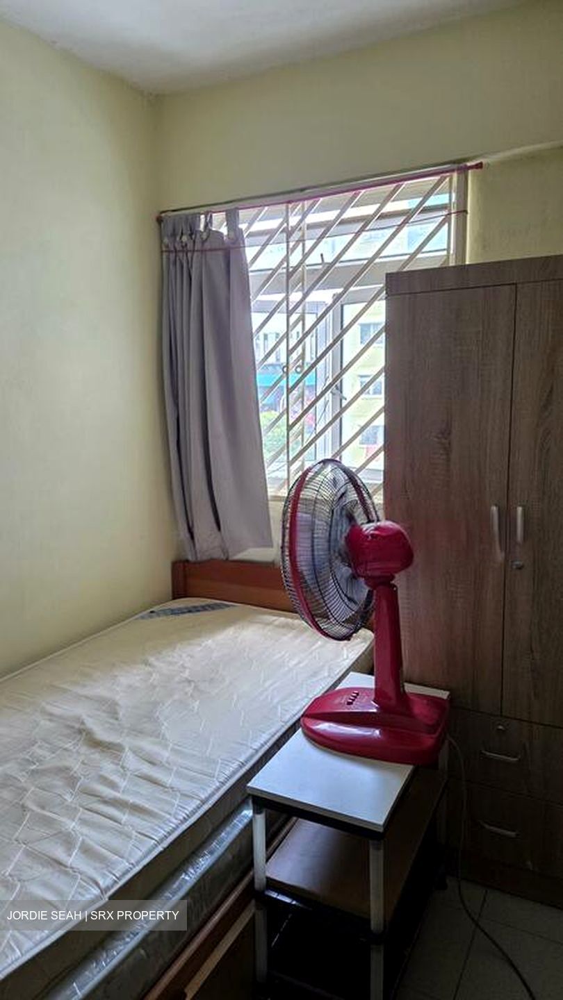 Blk 2 Lew Lian Gardens (Serangoon), HDB 3 Rooms #519876861